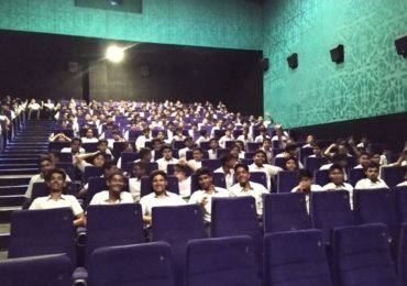 Watch the Movie Super 30 – 18-July-2019